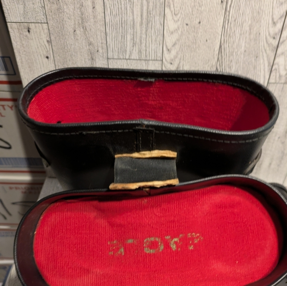 Classic Black Binoculars with Hard Case - Picture 6 of 16
